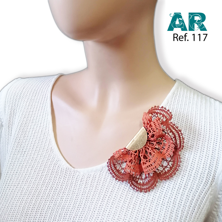117 Broche 4
